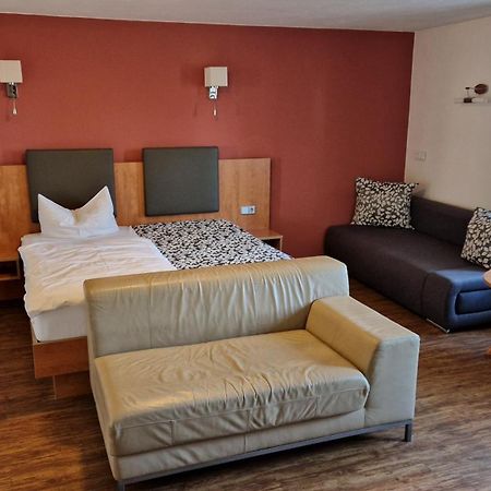 Hotel Garni Demmel & Cie Rohrsheim Exteriér fotografie